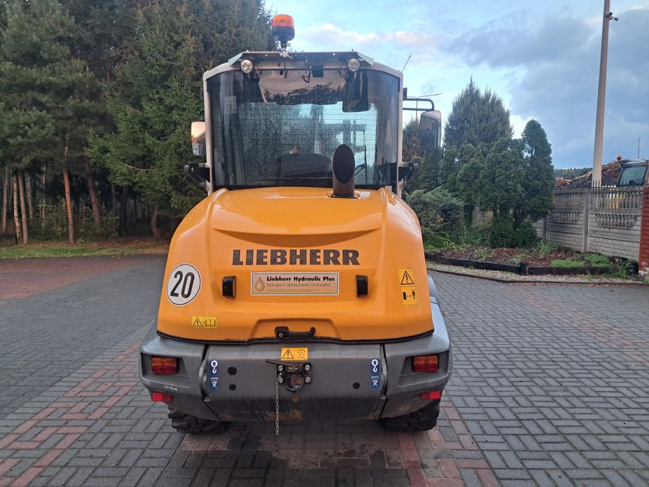 Sprzedam ładowarkę Liebherr 506 compact z 2023r.
