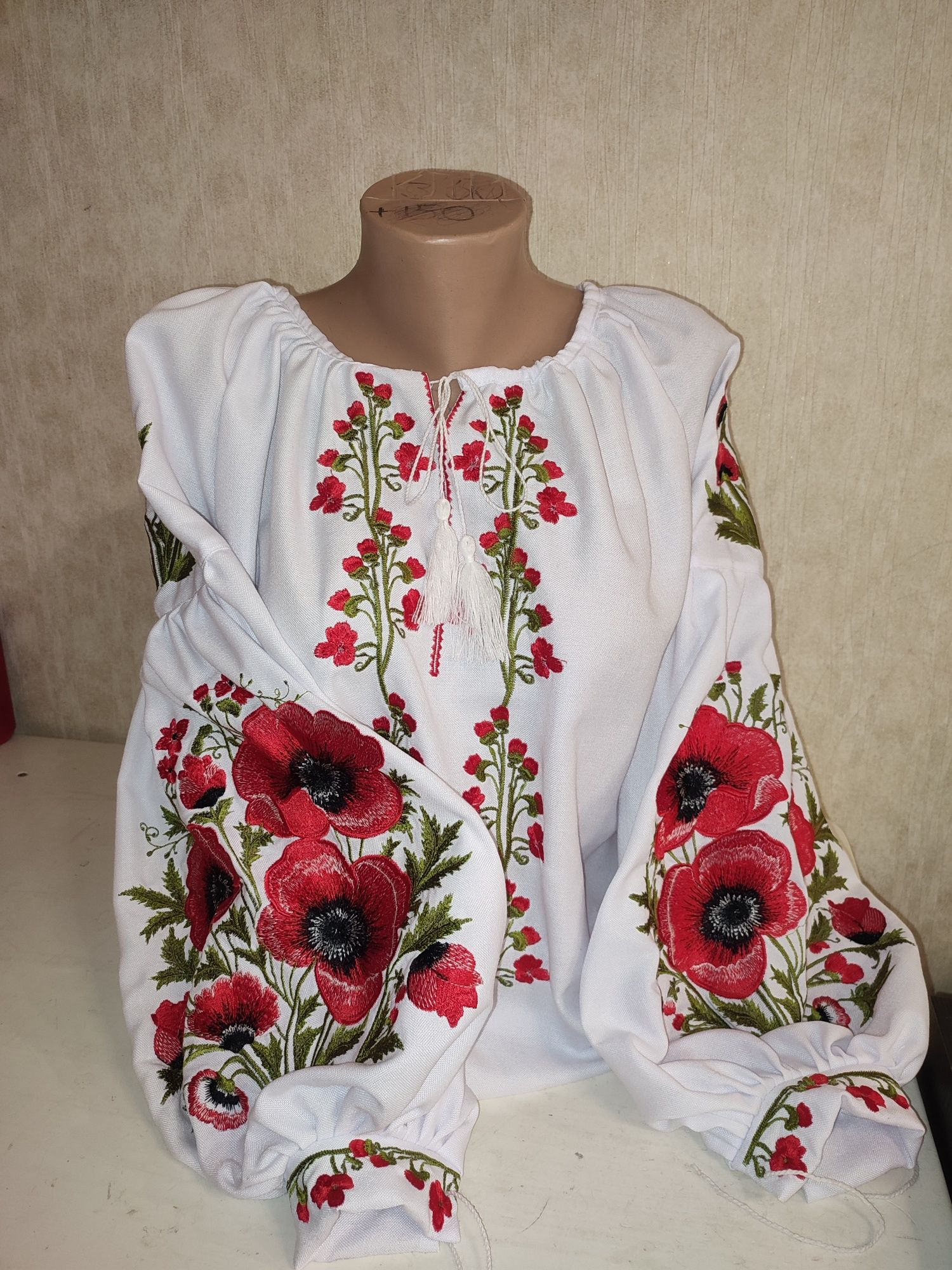 Вишиванки жіночі