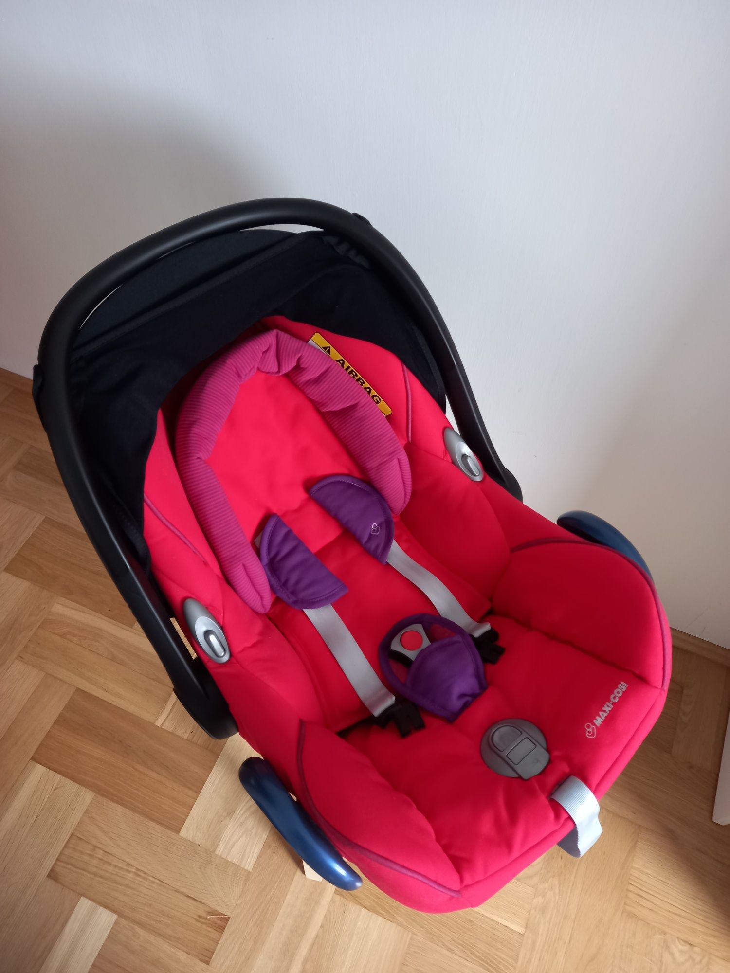 Maxi-cosi CabrioFix Red, czerwony