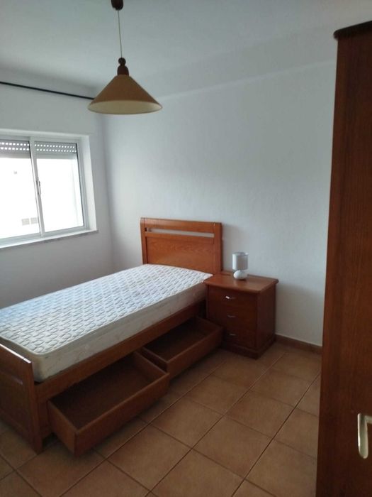 Arrenda-se - Quarto - Horta das Figueiras - Évora