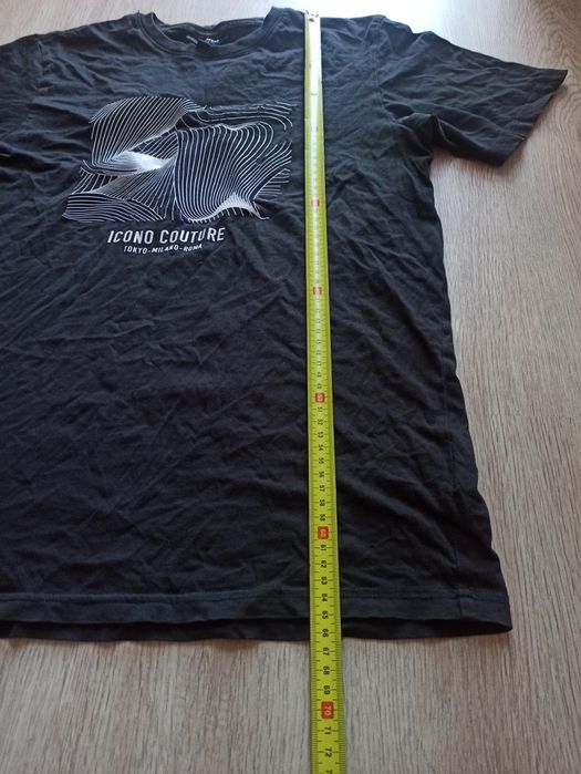 T-shirt męski.  ICONO Regular fit.