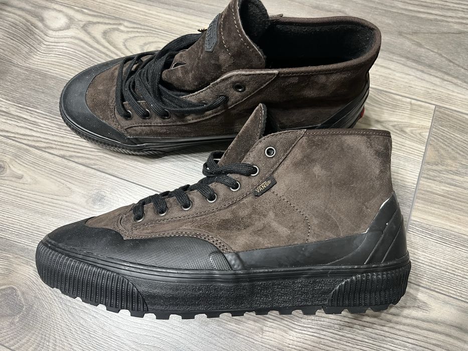 Нові чоловічі кросівки Vans