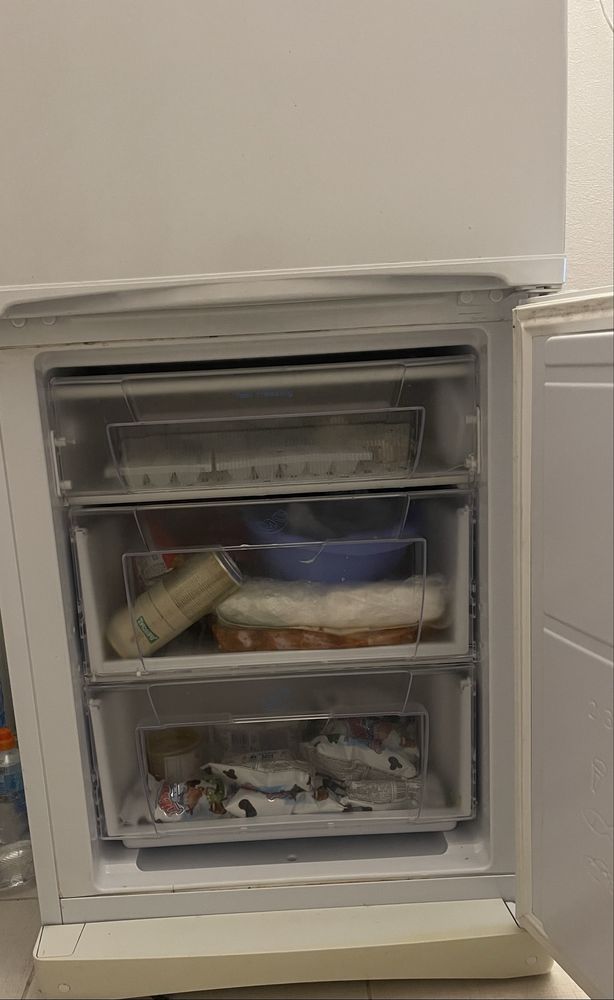 Хододильник INDESIT SB 185.027