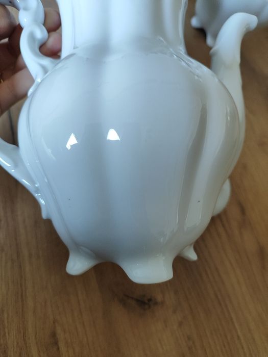 Nowy biały dzbanek imbryk z pokrywk kawa herbata porcelana 1,45 l