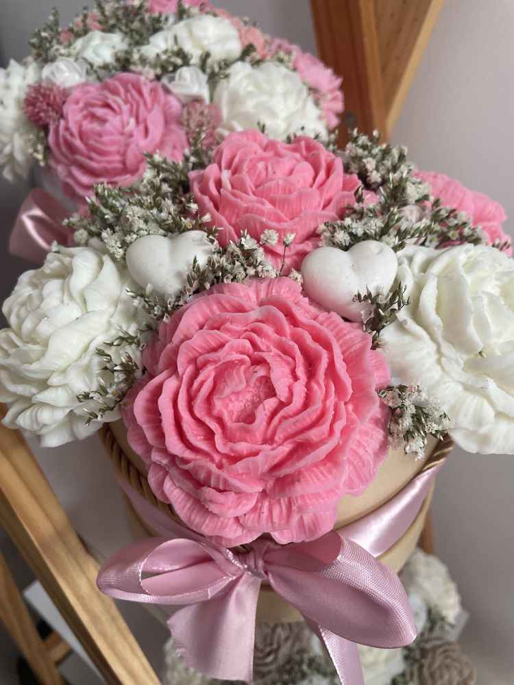 Flowerbox z wosku sojowego, świeczki, kwiaty, kolory