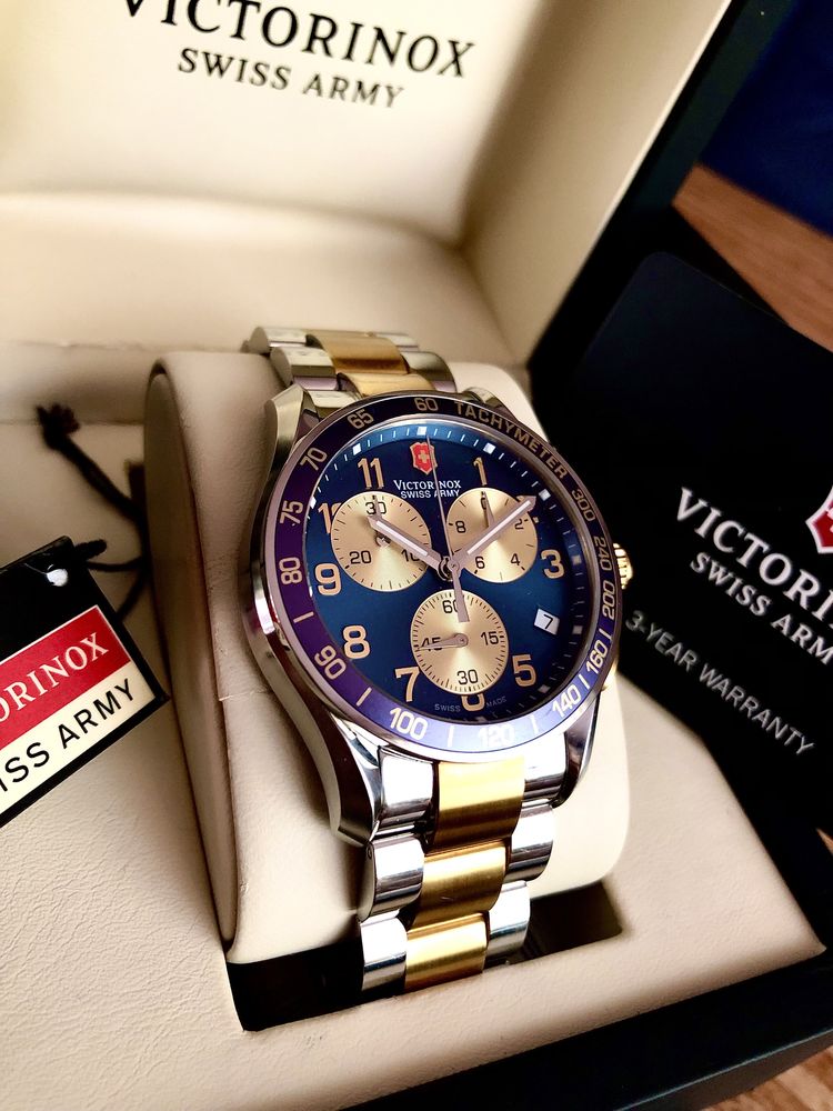 Швейцарские часы VICTORINOX, Hronograph. 41 mm.Original.