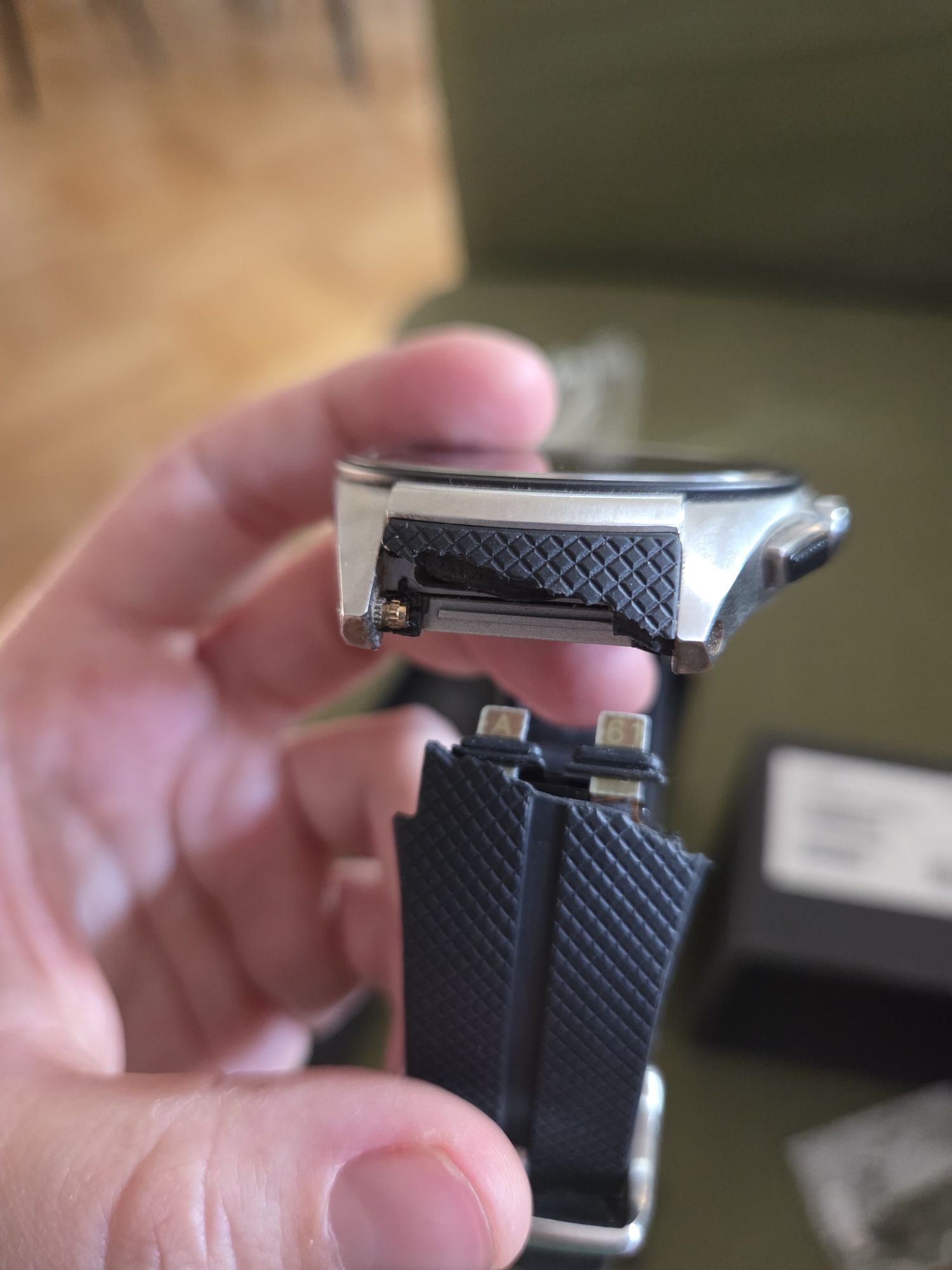 Smartwatch zegarek elektroniczny LG Urbane srebrno-czarny męski