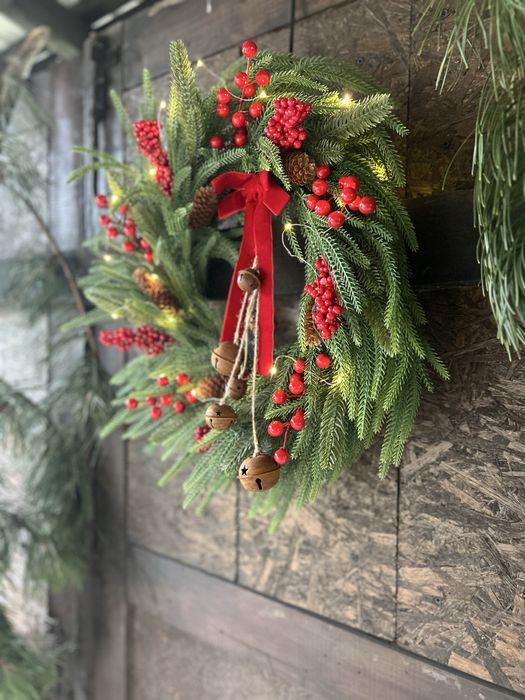 Wianek swiąteczny ze sztucznych galazek świerku 50 cm