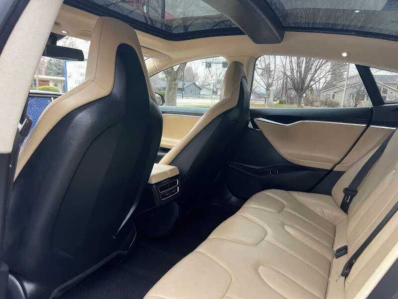 2014 Tesla Model S 85