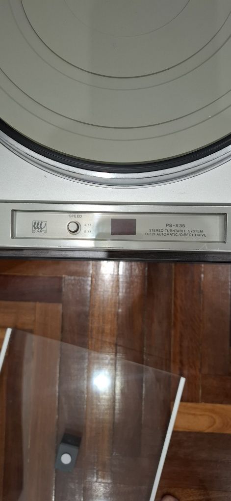 Продам вініловий програвач Sony ps x 35. Рік випуску 1979-81.
