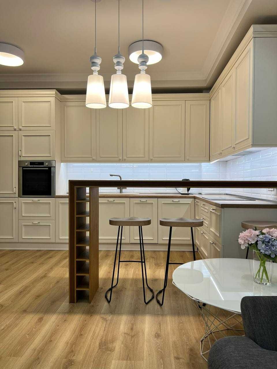 Продам в центре Днепра ул. Херсонская 9, жк Каскад 2.