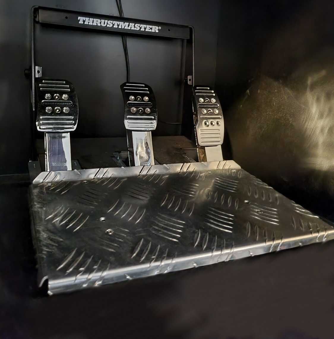 Rig / stanowisko simracing, kompletny symulator wyścigowy