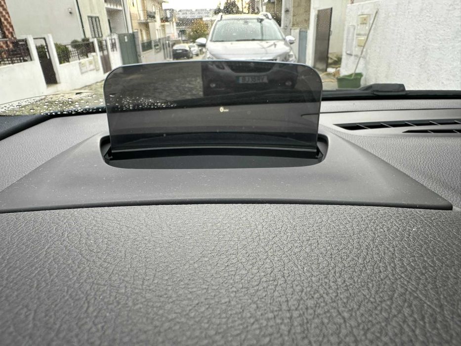 BMW Série 2 218i 1.5, caixa automática sport line