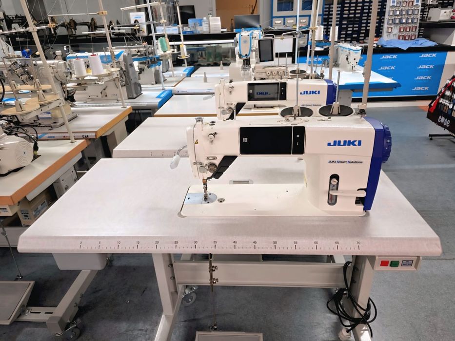Maquina costura Juki DDL 9000€  semi nova