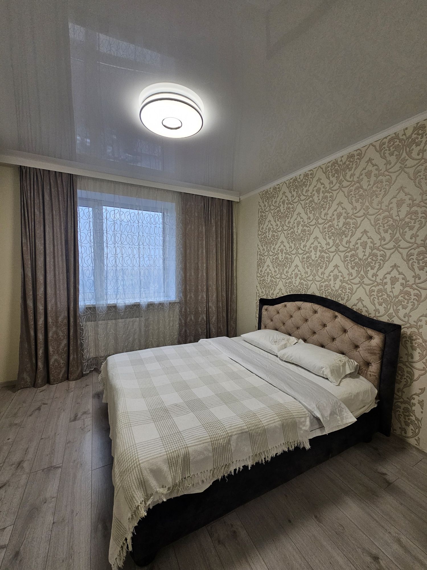 Погодинно в різних районах міста