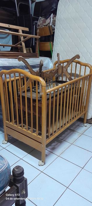 Berço em madeira