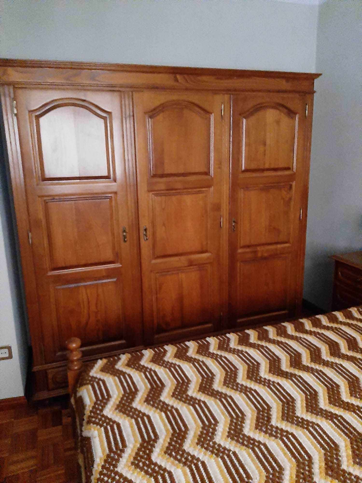 Mobília de Quarto Carvalho