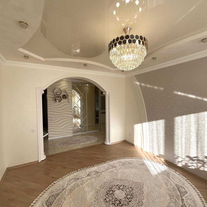 Продається шикарна 3-х кімнатна квартира в центрі з ремонтом