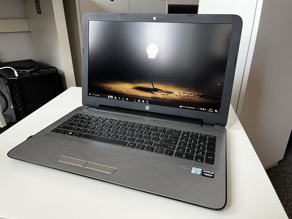 Notebook HP 15" FullHD IPS 12GB RAM 4GB vRAM Radeon R5