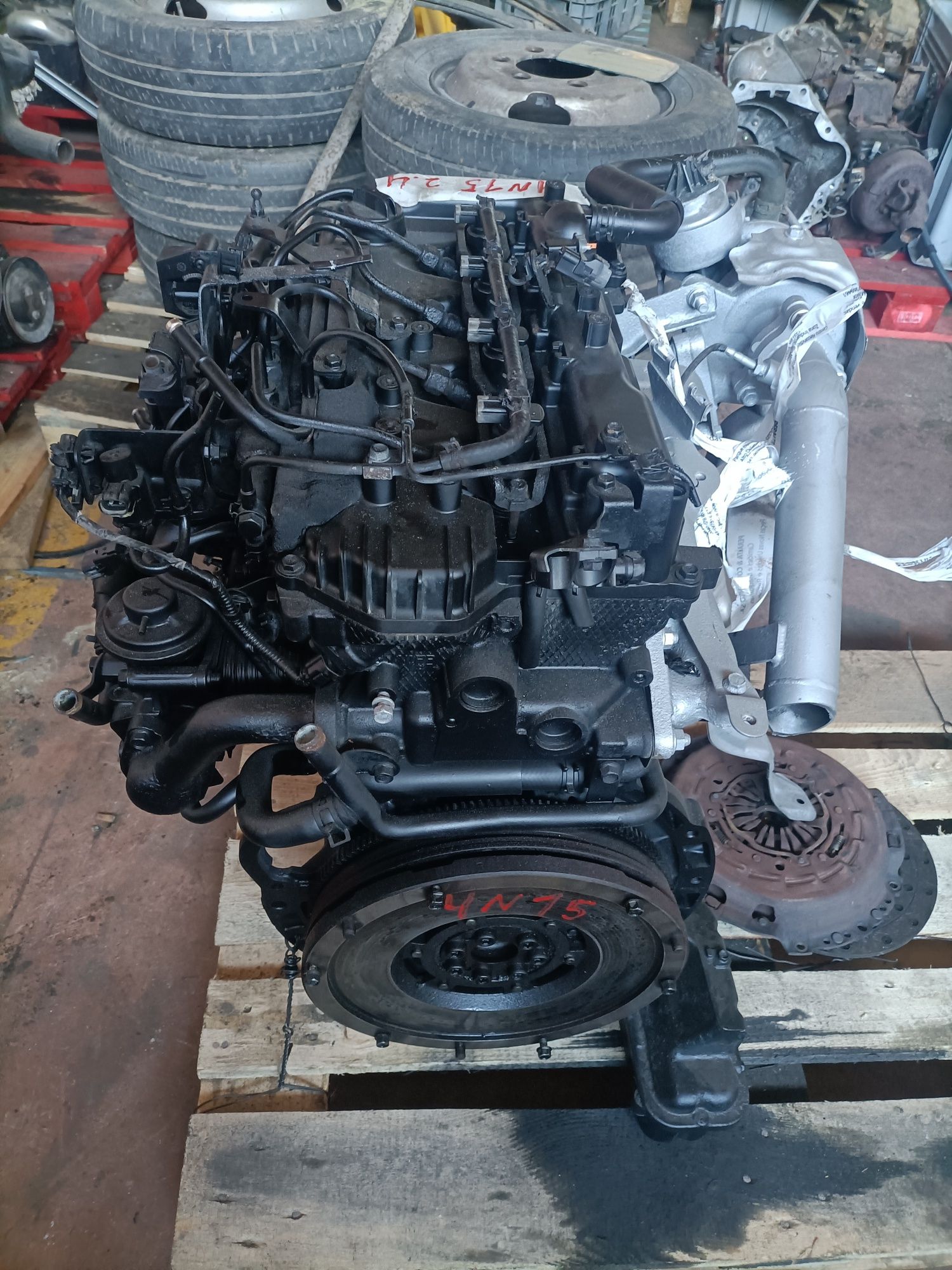 Motor l 200  4n15 2400