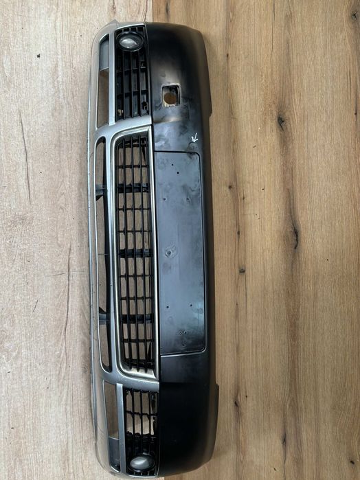 Zderzak przedni Audi A4 B6 kolor ly7w