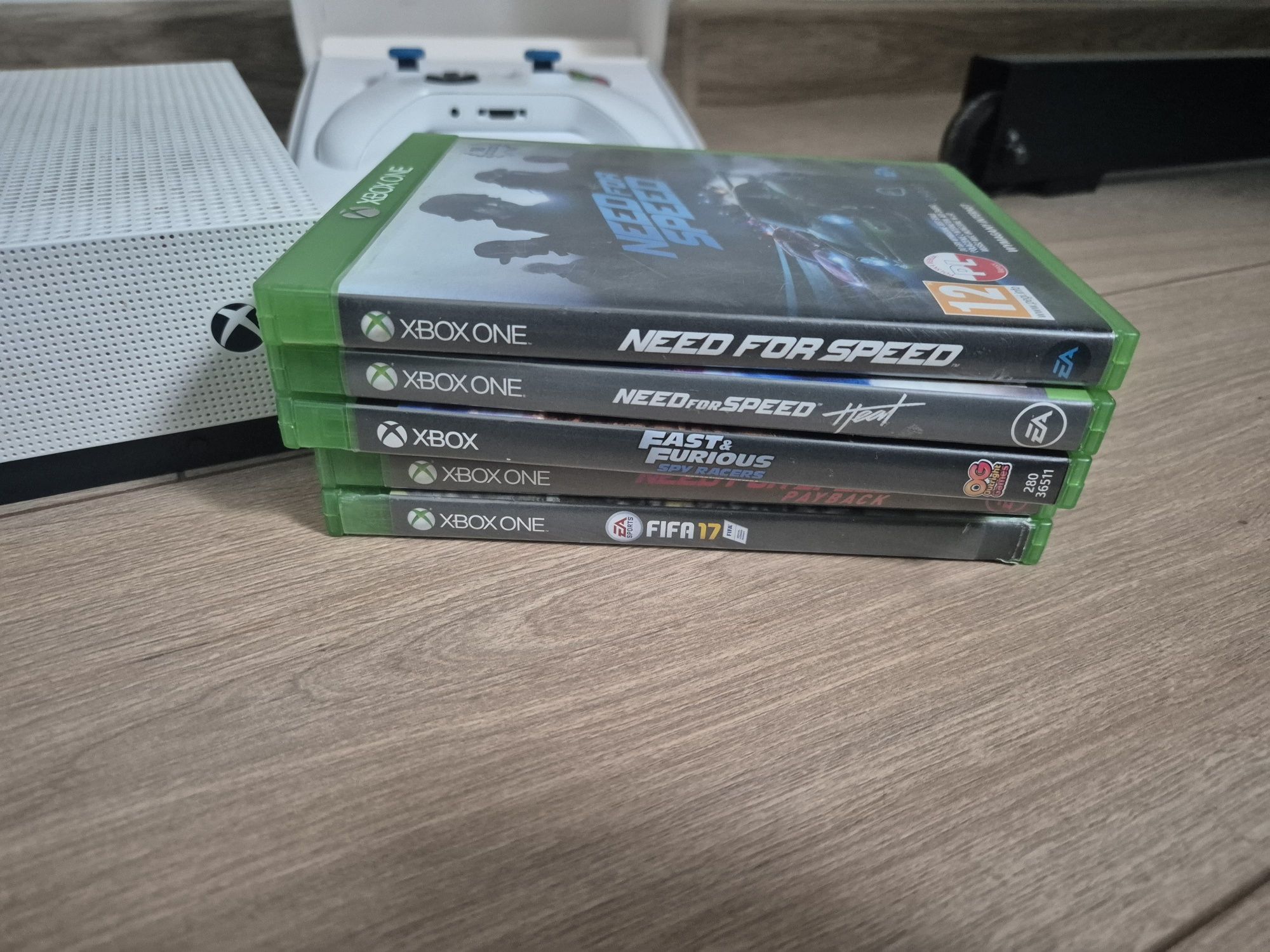 Xbox one S 1 TB.