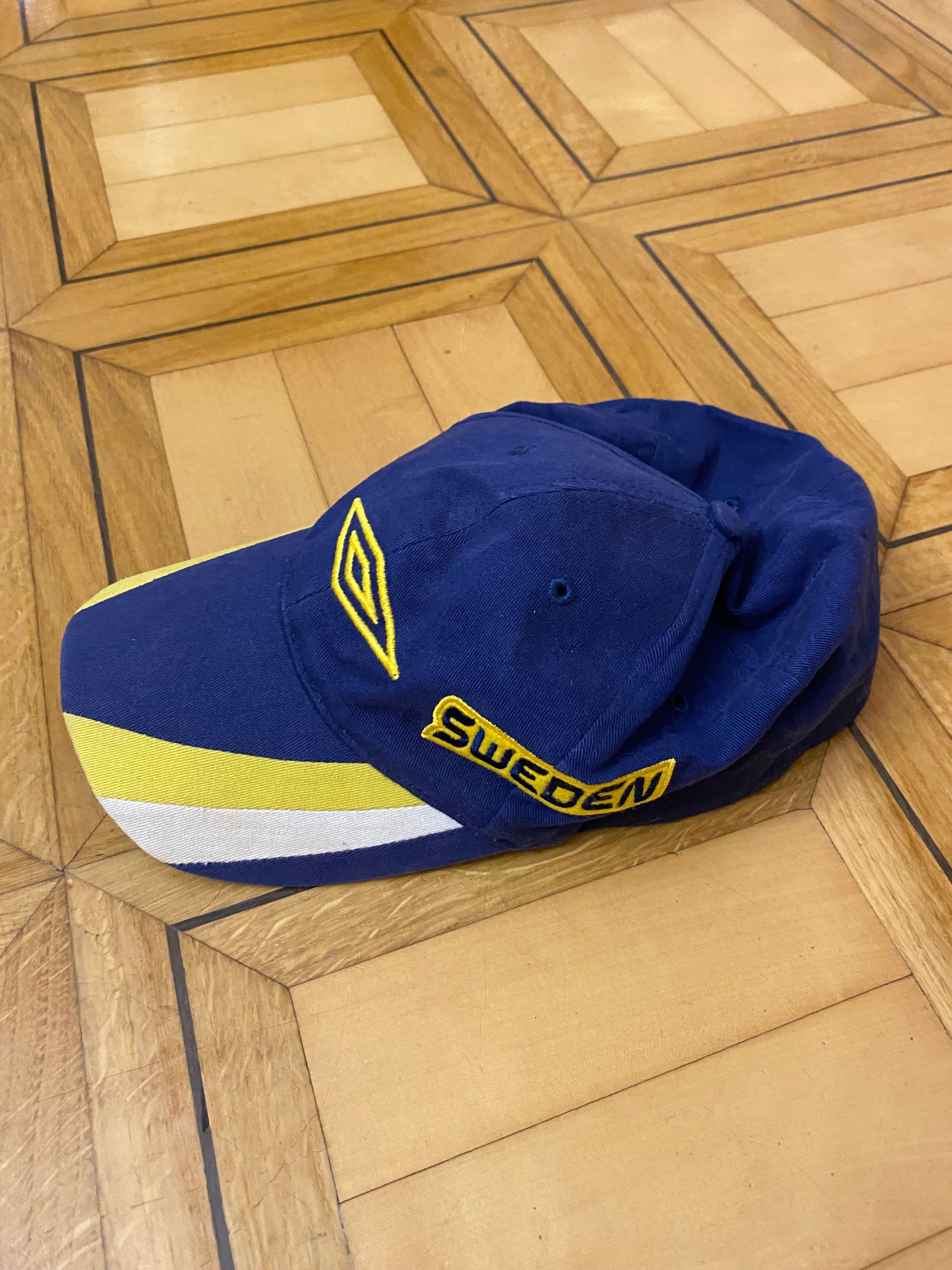 Czapka Reprezentacji Szwecji z daszkiem