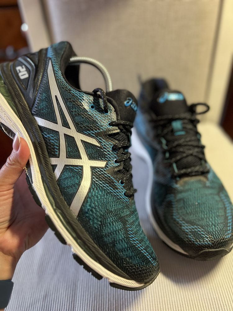 Asics кросівки оригінал