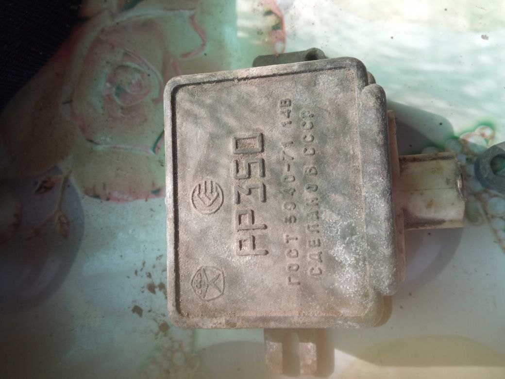 Продам запчастини до автомобілів
