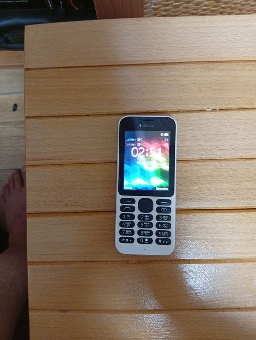 Орегінальна Нокіа 220