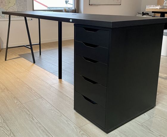 Duże biurko Ikea