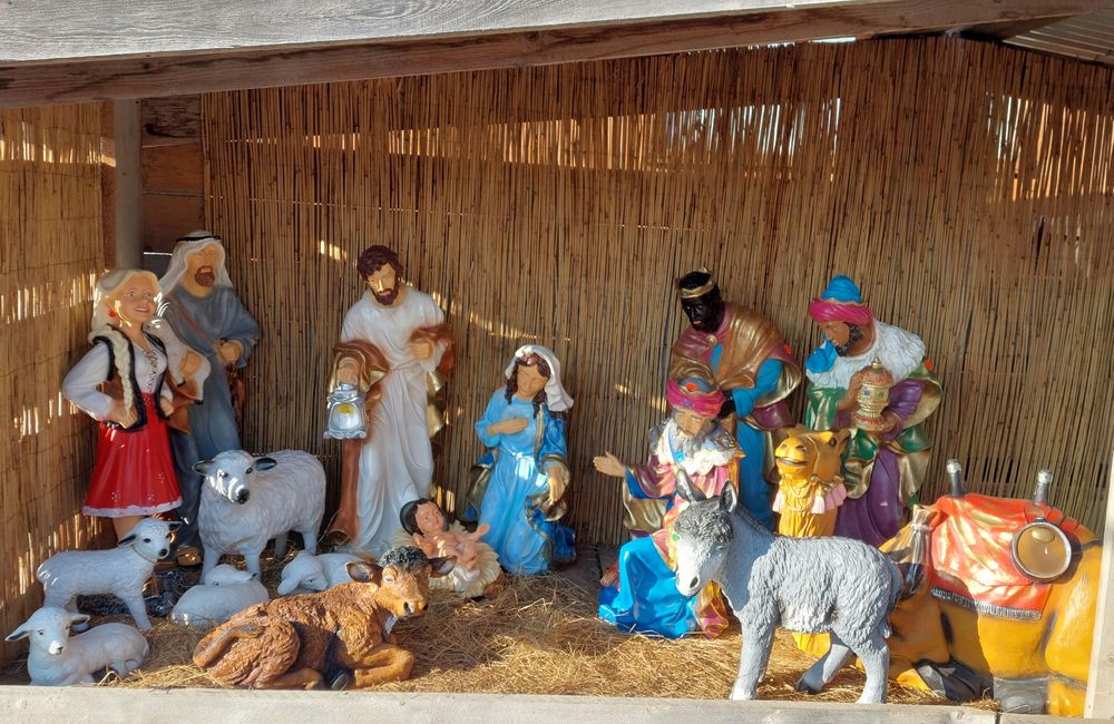 Figury do szopki Bożonarodzeniowej 16 sztuk