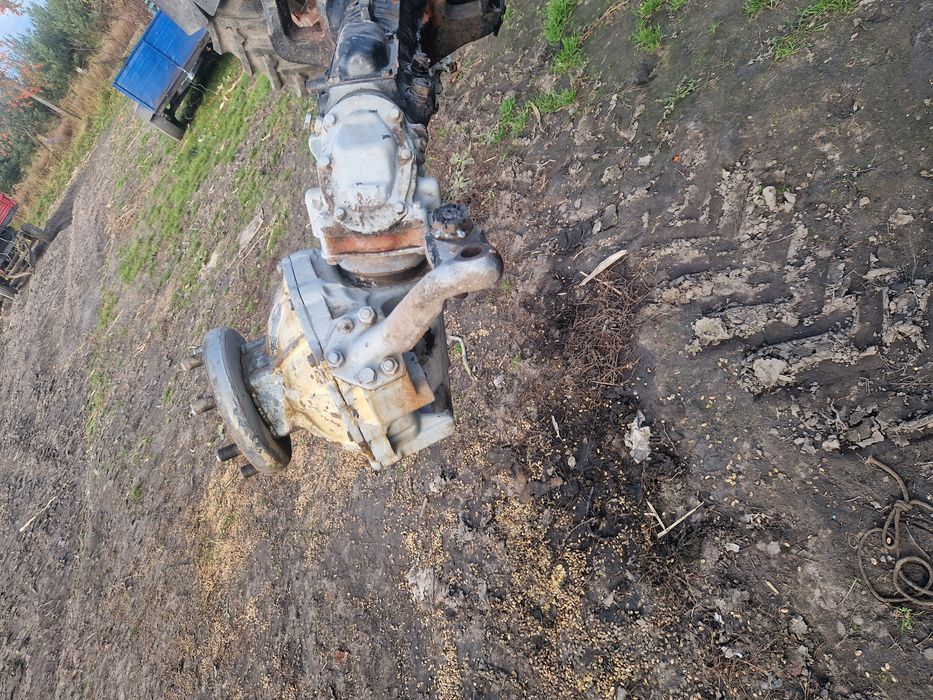 Передній міст мтз