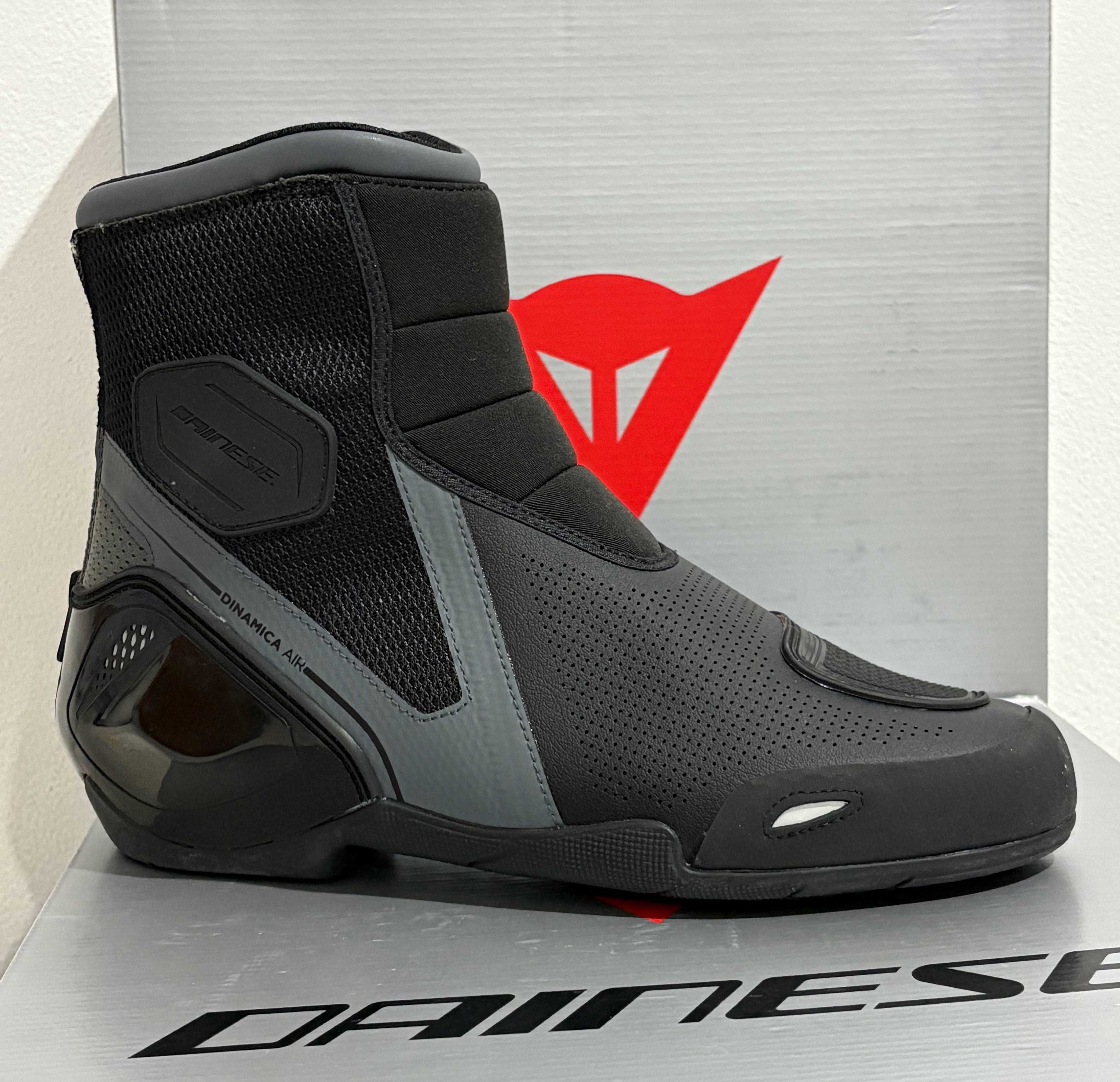 Botas NOVAS Dainese mota. Ventiladas. Preto/Cinza. Nrs 40, 41 e 42