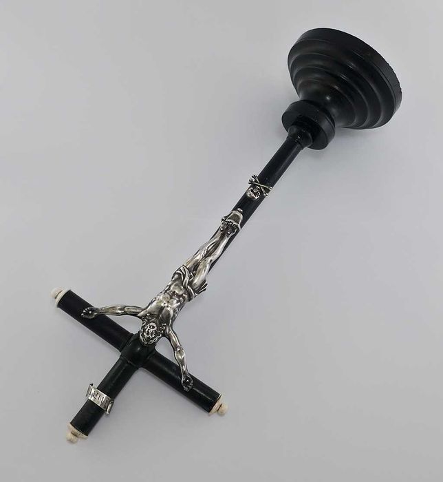 Krucyfiks patriotyczny po Powstaniu Styczniowym 1863 r. kość i srebro