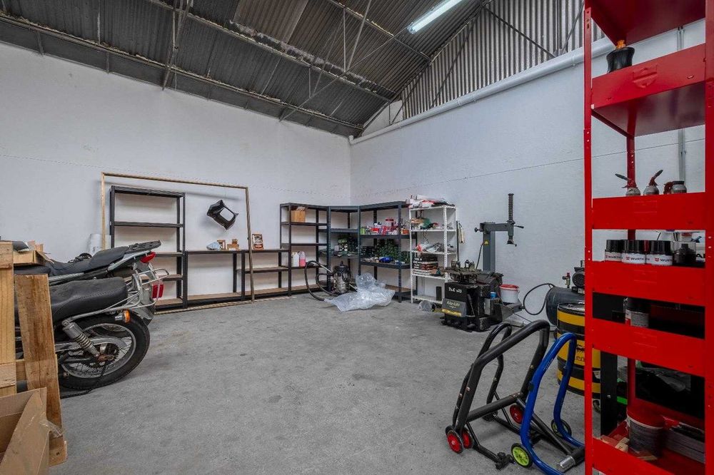 Trespasse de Stand de Motas em plena atividade