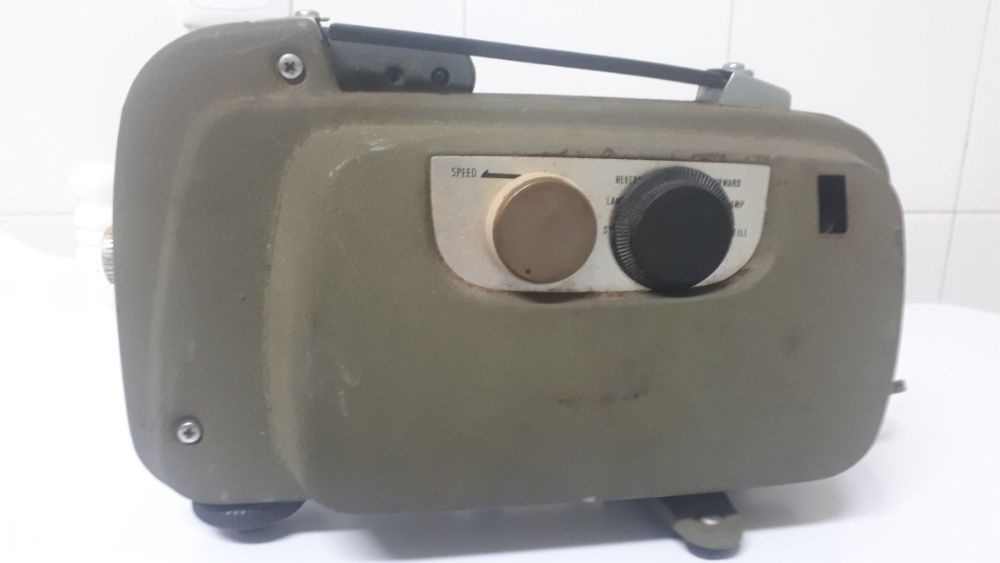 Maquina de Projectar Marca: SEKONIC 80P