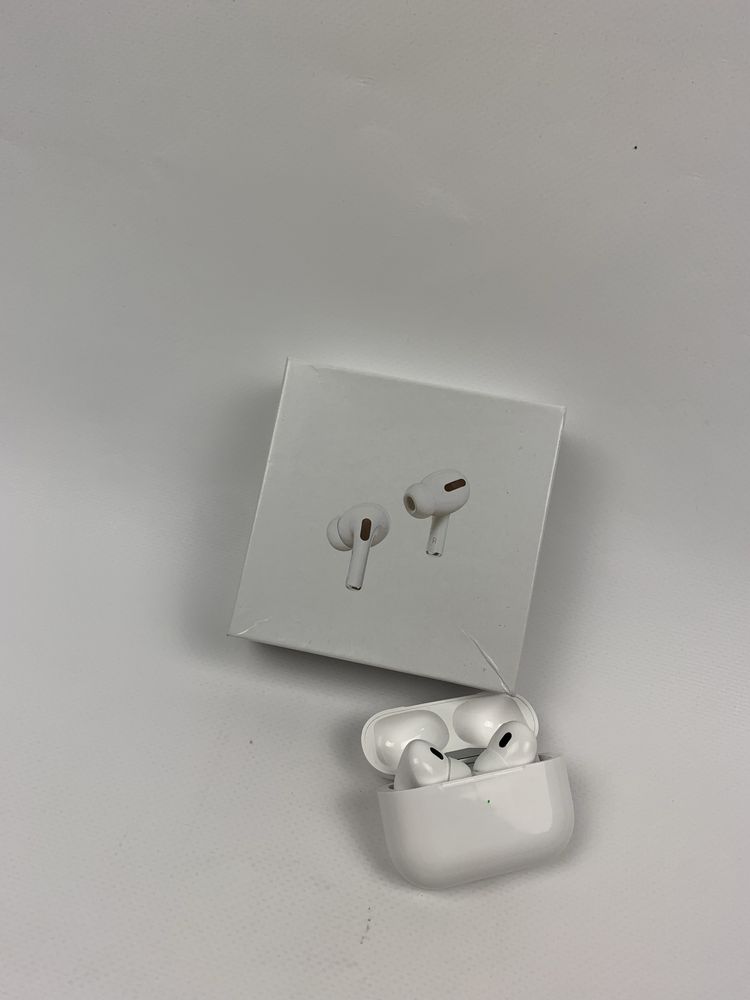 Навушники AirPods Pro