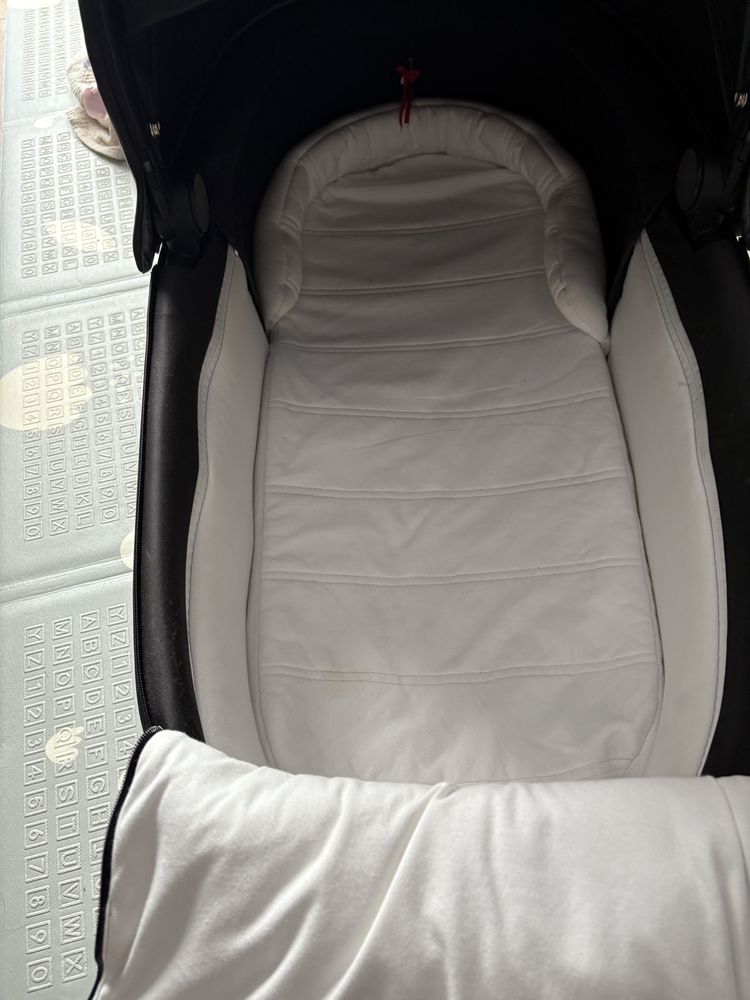 Cybex Priam 4.0 Gondola Do Wózka Deep Black