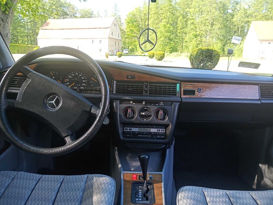 Mercedes w201 190E automat 1.8 benzyna
