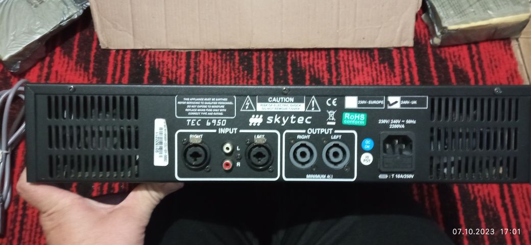 Підсилювач SKYTEC TEC6950 2*500W.