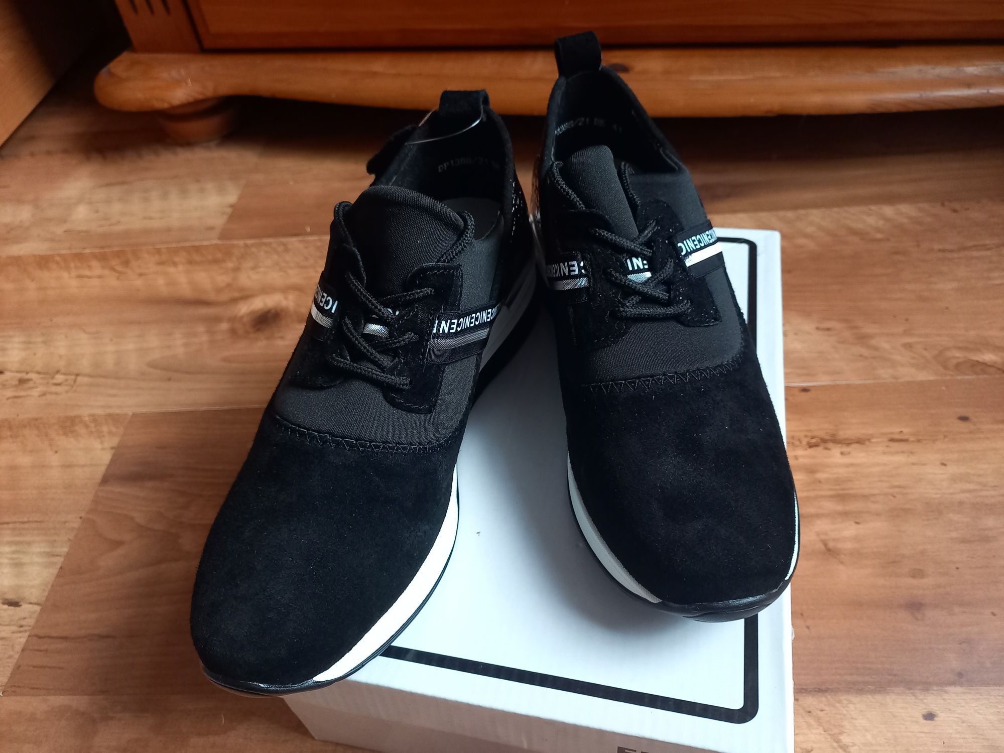 Snickersy Filippo Mam do sprzedania skórzane sneakersy Filippo