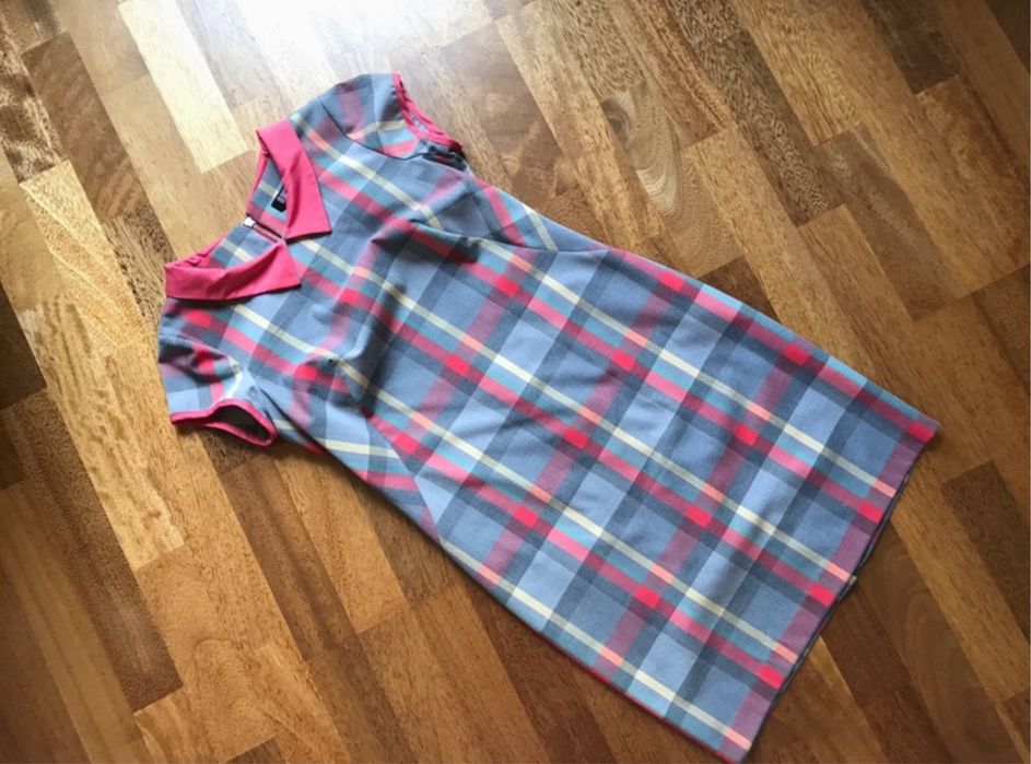 Rewelacyjna wiosenna sukienka do biura