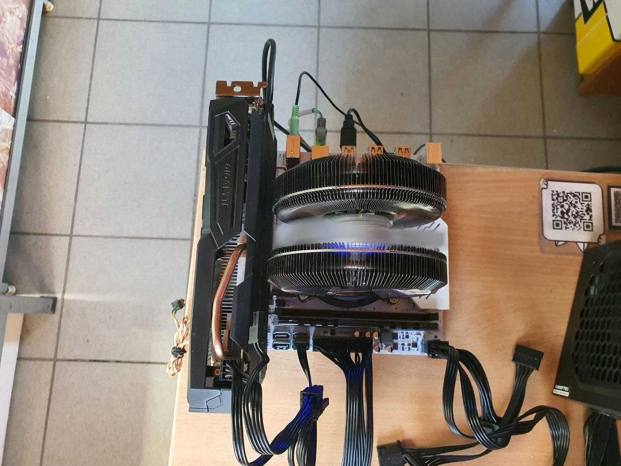 Матер плата s2011v3 Qiyda X99D4 с 28 поточн Xeoon E5-2697v3 32 Гб DDR4
