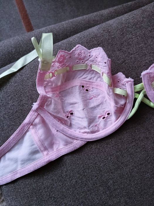 Гарний бюстгальтер 32A 34B 34C 36C