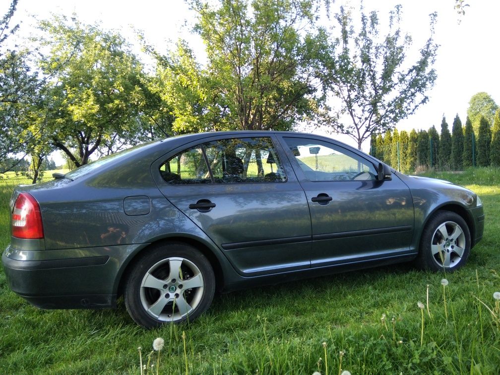 Škoda Octavia 1.6 MPI LPG - niski przebieg