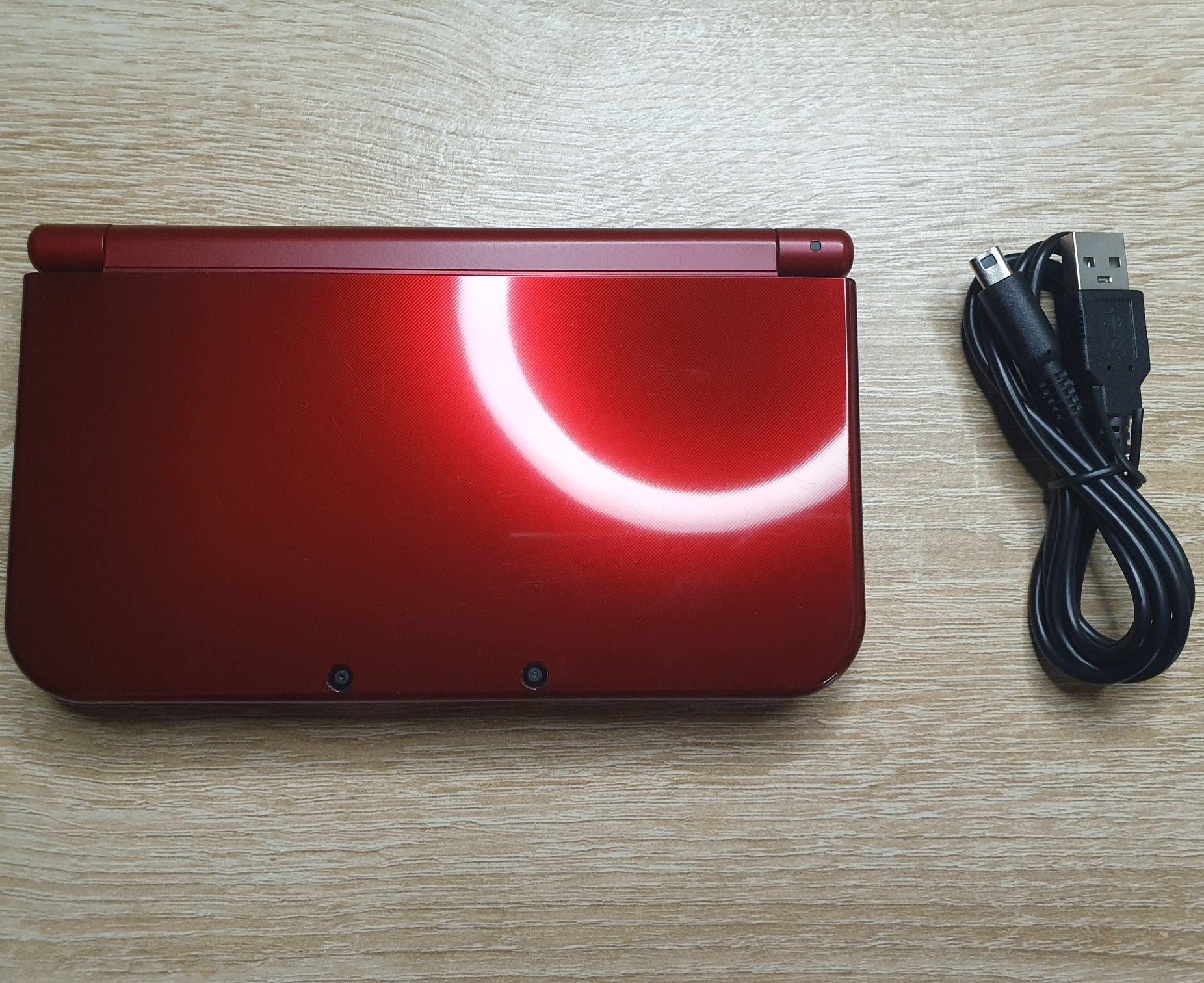 Портативная игровая приставка консоль New Nintendo 3DS XL Red 32gb