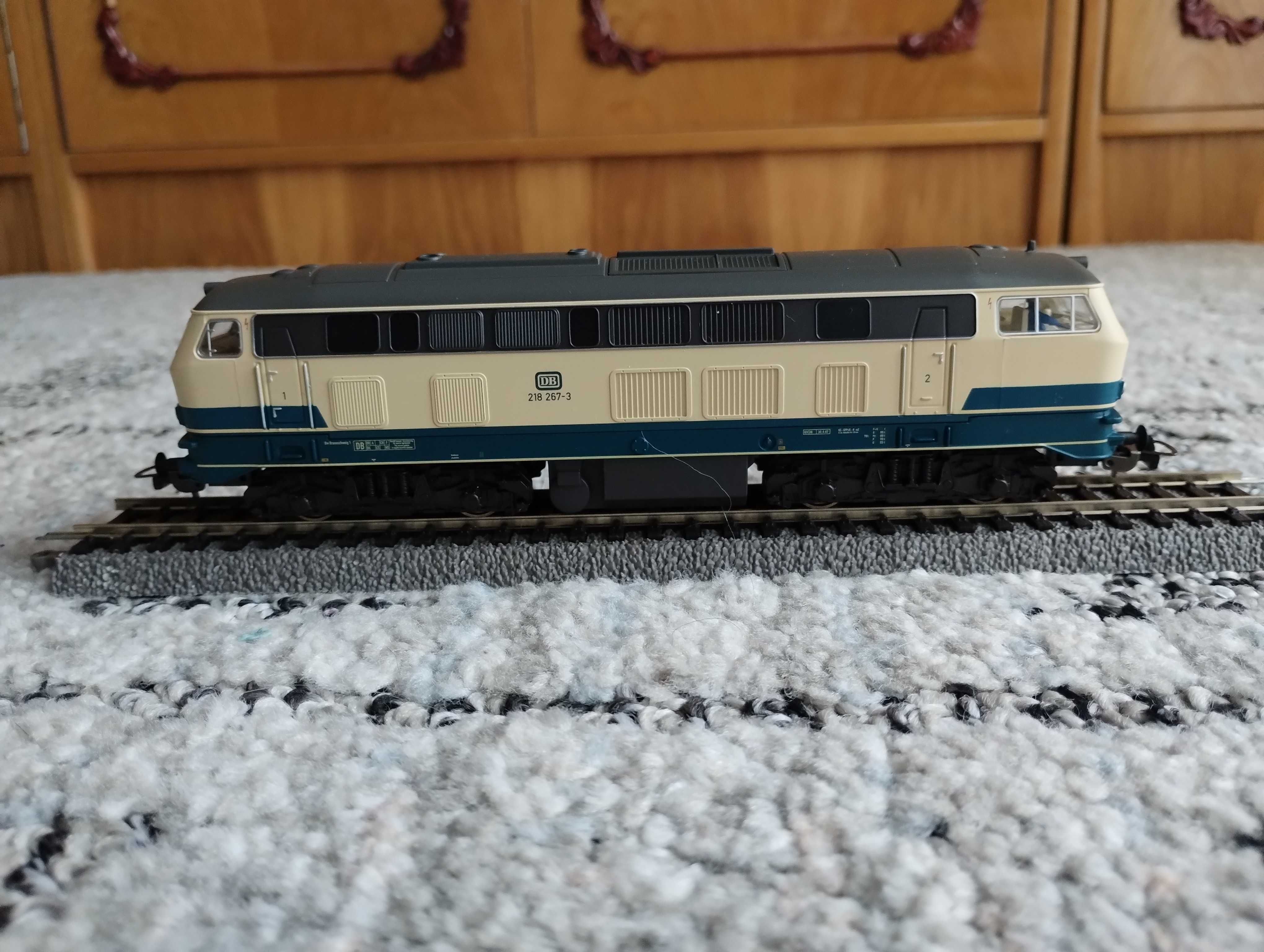 1:87 HO lokomotywa BR218 kolei DB z dekoderem jazdy i dźwięku