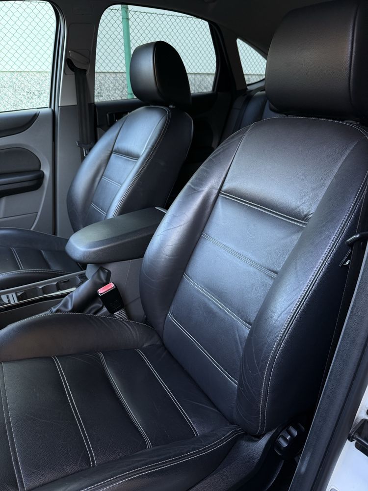 Ford Focus mk2 FL pakiet Zetec-S
