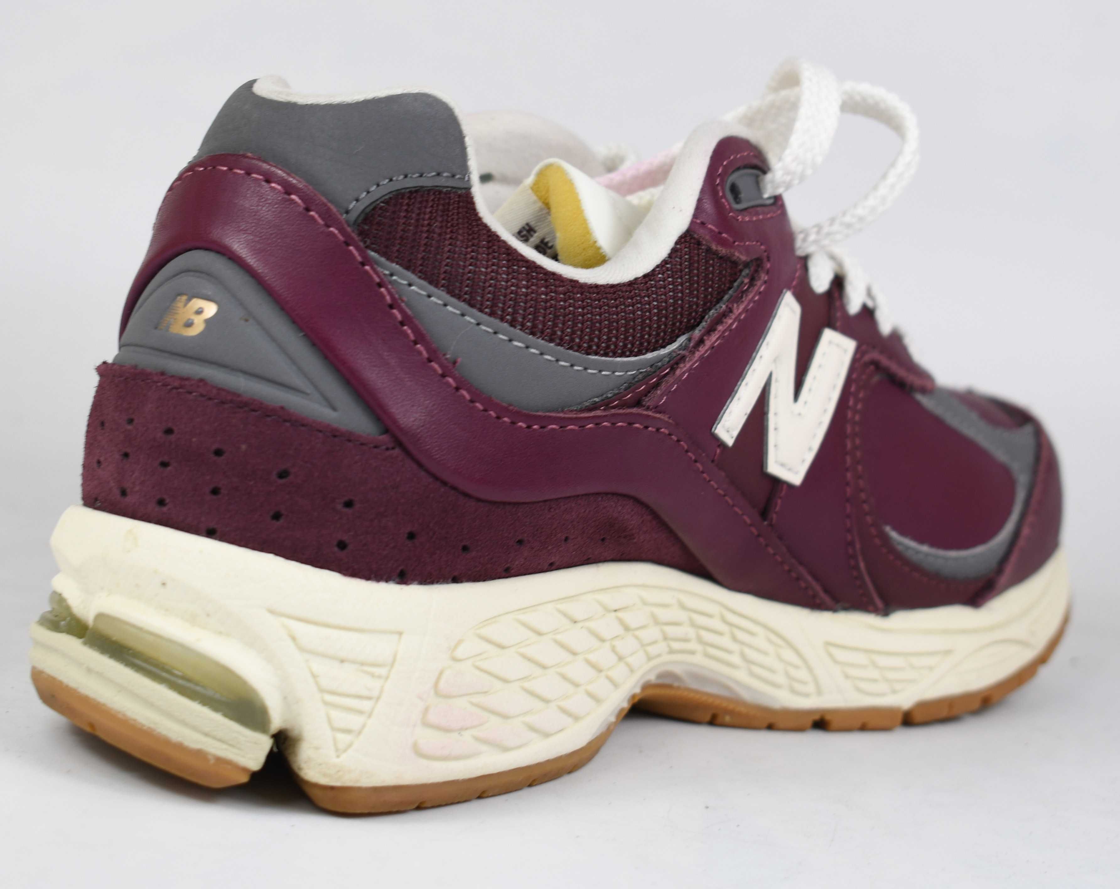 Jak nowe Buty New Balance M2002RVH roz. 38,5